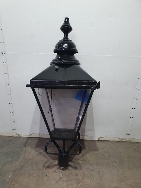 JPS Chartered Surveyors - Contents of a Street Lighting Company | Aluminium Tubular Lamp Posts, Heritage Lanterns, Residential/Commercial LED Street Lights - Auction Image 3